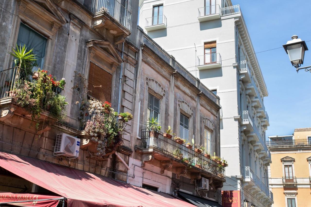 Zefiro Rooms Catânia Exterior foto